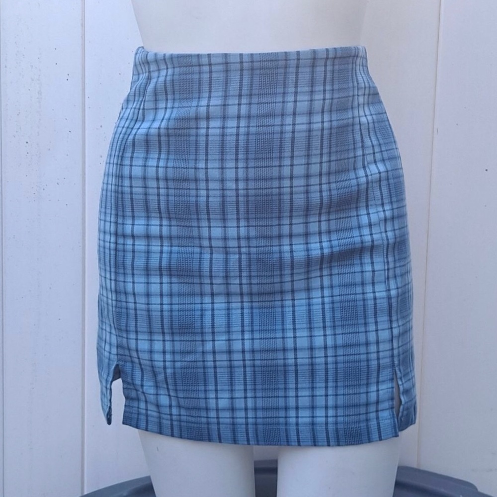 Brandy Melville pleated plaid mini Skirt